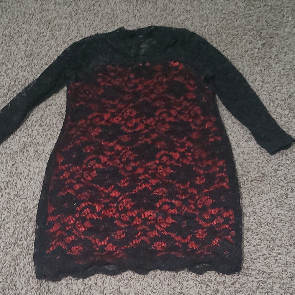 Black and Red Sheath Dress with Raglan Sleeves